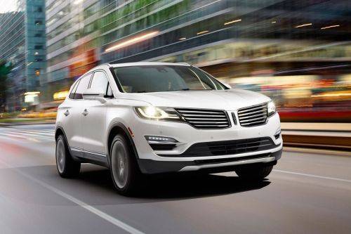 Lincoln MKC Front Cross Side View