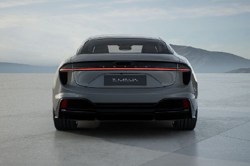 Full Rear View of لوتس إيميا