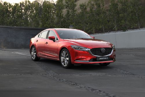 Mazda  6 Front angle low view