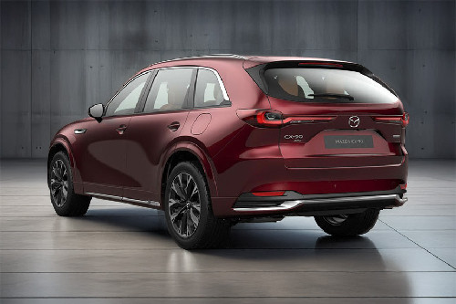 Rear Cross Side View of مازدا CX-90