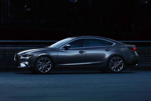 6 Sedan Side view