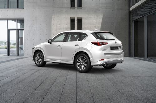 سي اكس-5 Rear Medium Side View