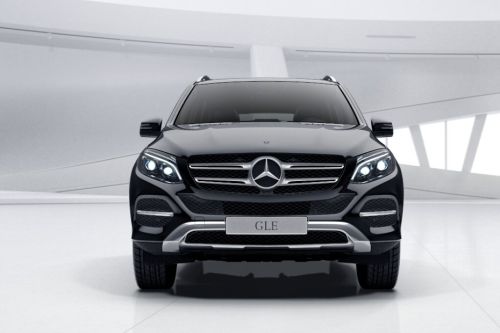 Full Front View of GLE-Class