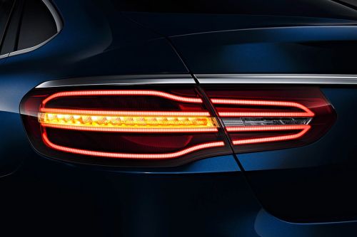 الفئة جي أل إي كوبيه Tail light