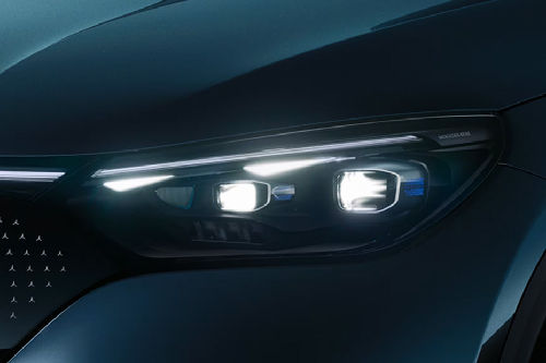 إيه إم جي إي كيو إي إس يو في Headlight