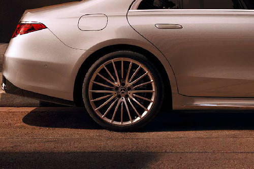 S-Class Sedan Wheel