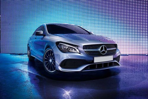 Mercedes-Benz CLA-Class Front Cross Side View
