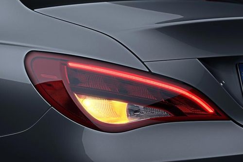CLA-Class Tail light
