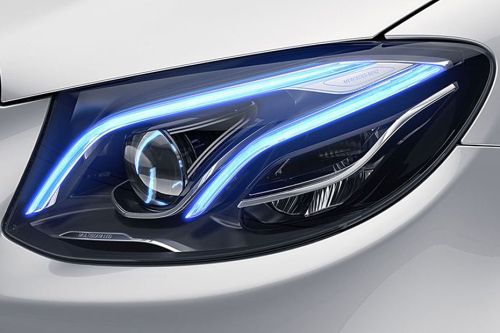 الفئة - إي كابريوليه Headlight