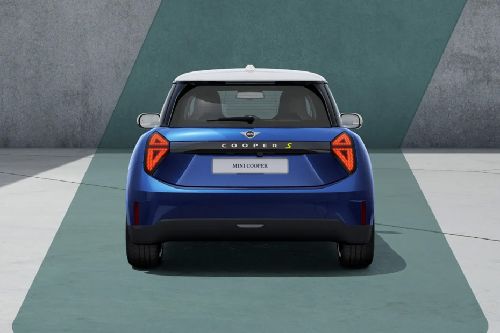 Full Rear View of ميني كوبر إلكتريك
