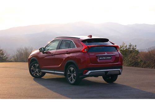 Rear Cross Side View of Mitsubishi Eclipse Cross