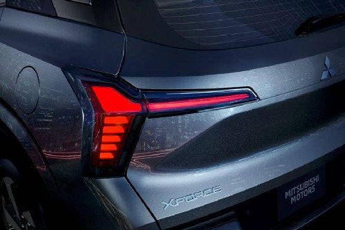 إكس فورس Tail light