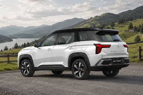 Rear Cross View of Mitsubishi Destinator