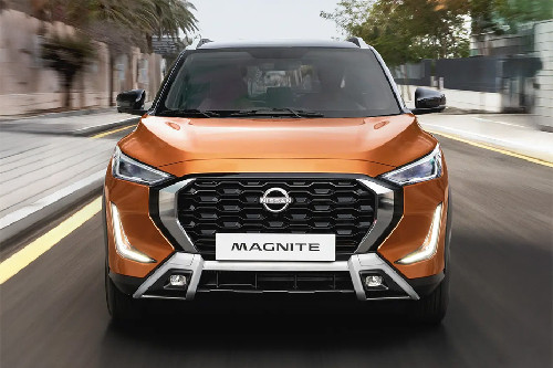 Full Front View of Magnite