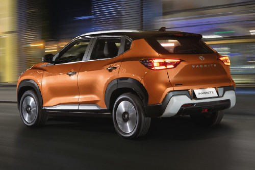 Rear Cross Side View of Nissan Magnite