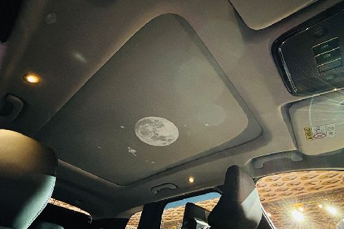 نيسان تيكتون Sunroof Moonroof
