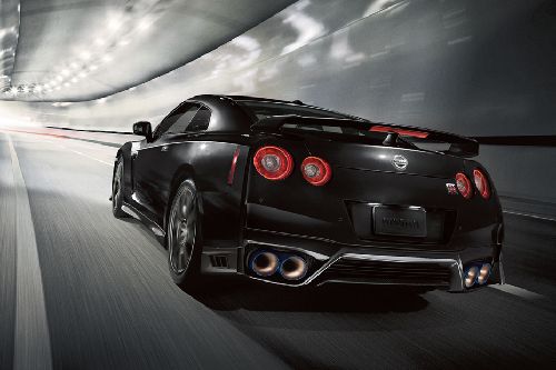 Rear Medium View of Nissan GT-R(2017-2020)