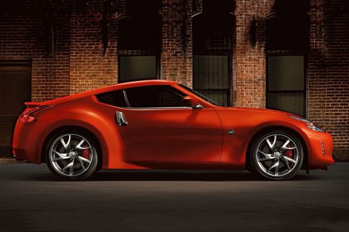 Nissan 370Z Coupe Drivers Sideview