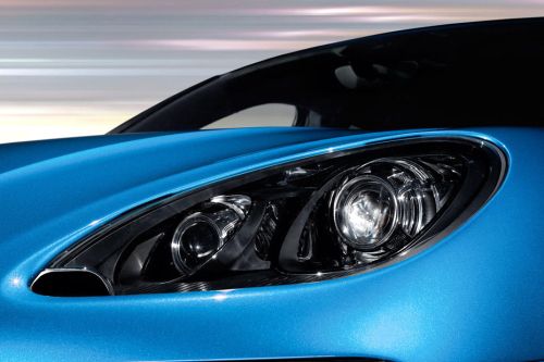 ماكان Headlight