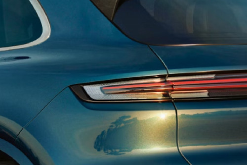 كايين Tail light