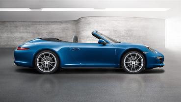 911 Carrera 4 Cabriolet Side view