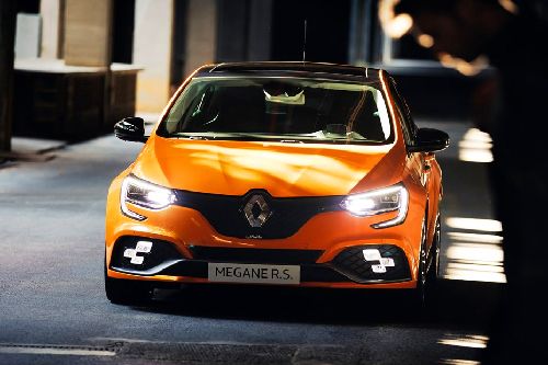 Renault Megane RS Front Medium View