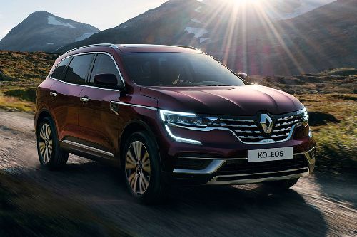 Renault Koleos (2022-2024) Front Medium View