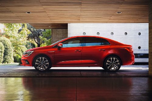 Megane (2022-2024) Side view