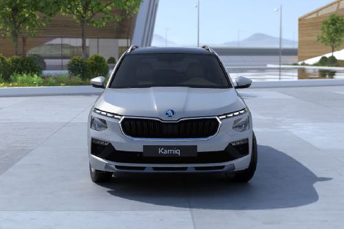 Full Front View of كامييك 