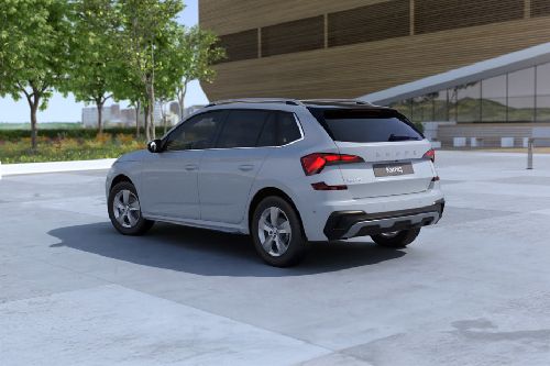 Rear Cross Side View of سكودا كامييك 