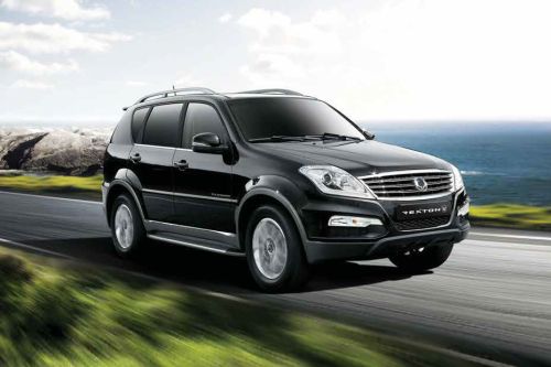 سانج يونج Rexton W Front Medium View