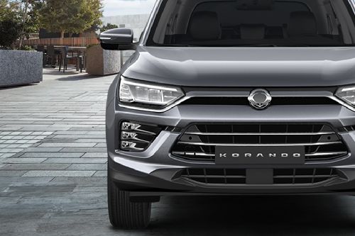 كوراندو Headlight