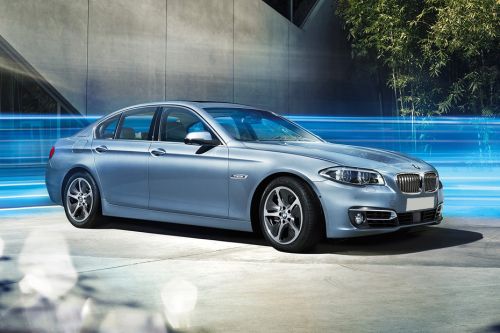 BMW Active Hybrid 5 Front Cross Side View