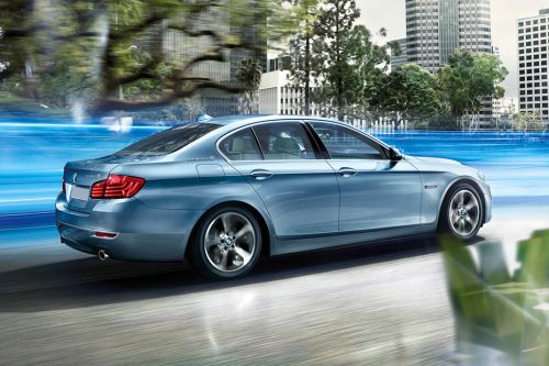 Active Hybrid 5 Rear Medium Side View