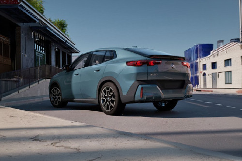 Rear Cross Side View of BMW X2