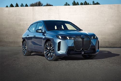 بي إم دبليو IX 2025 Front Medium View