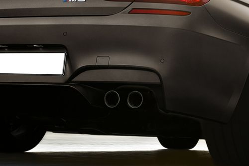 Exhaust Pipe of بي إم دبليو M6 Convertible