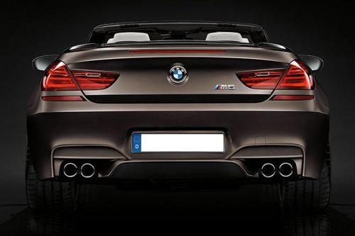 Full Rear View of بي إم دبليو M6 Convertible