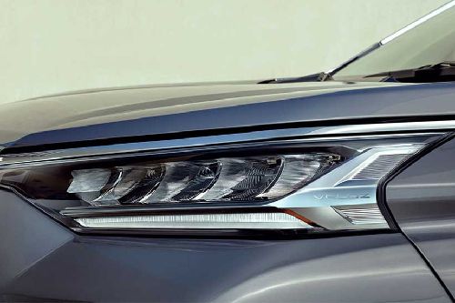 Veloz Headlight
