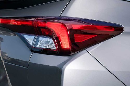 Veloz Tail light