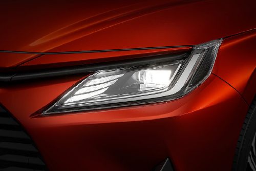 Yaris Headlight