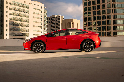 Prius Side view