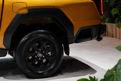هايلوكس هايبرد Wheel