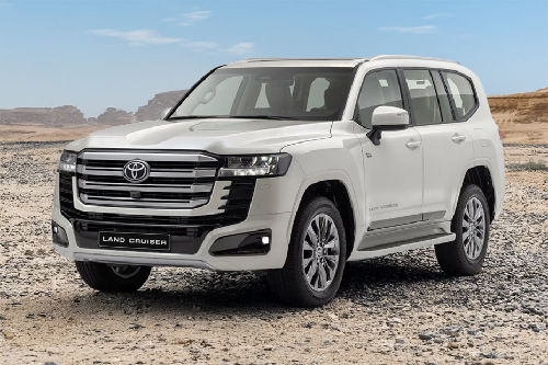 Toyota  Land Cruiser HEV MAX  Front angle low view