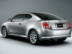 Zelas Side view