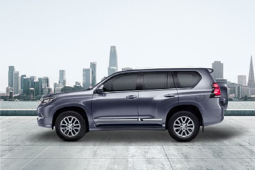 PRADO (2021-2023) Side view