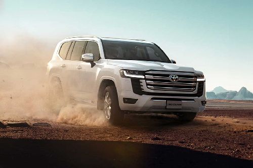 Toyota Land Cruiser Full Side View