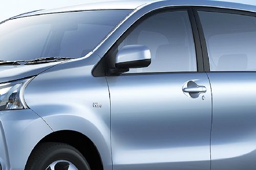 تويوتا Avanza Drivers Side Mirror Front Angle