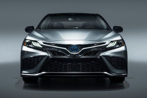 Full Front View of Camry HEV