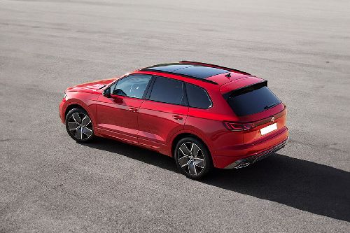 Volkswagen Touareg Front Angle High View